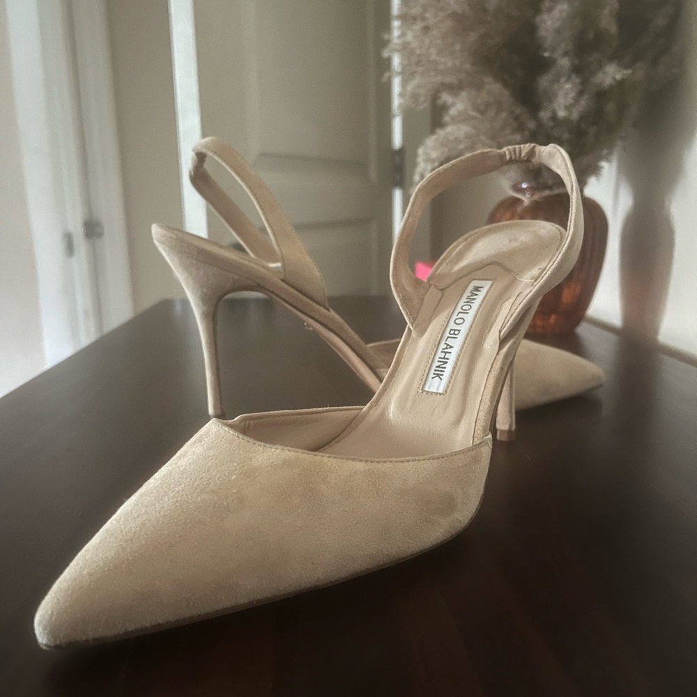 Manolo Blahnik Beige Suede Women's Heels